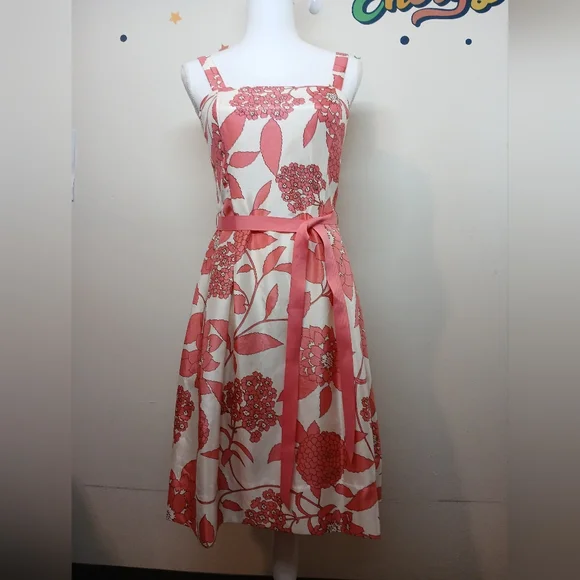 Dressbarn Floral Satin-Look Fit & Flare Dress – Size 4 - Picture 2 of 16